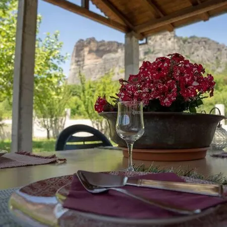 Magnolia - Rock View Villa