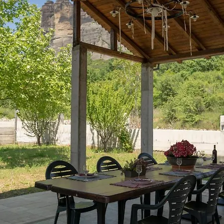 Magnolia - Rock View Villa Kalambaka